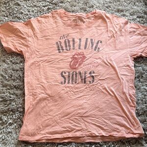 EUC American Eagle Outfitters Peachy Pink Rolling Stones Tee